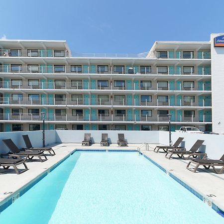 Howard Johnson By Wyndham Virginia Beach At The Beach Exteriör bild